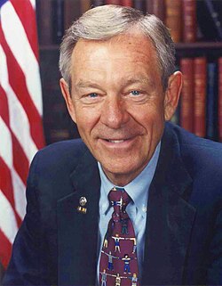 An earlier photo of Senator Voinovich