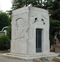 Toscanini's family tomb at the Monumental Cemetery of Milan in 2015