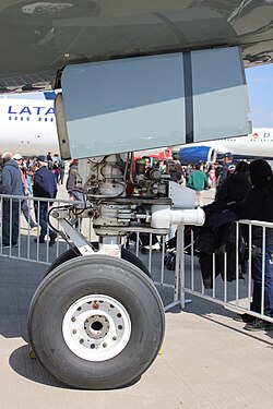 Front Landing Gear of the Boeing 767