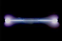 Xenon gas discharge tube