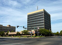 Truxtun Tower, also referred to as the Bank of America Building, is the tallest in downtown and the second-tallest building in Bakersfield.