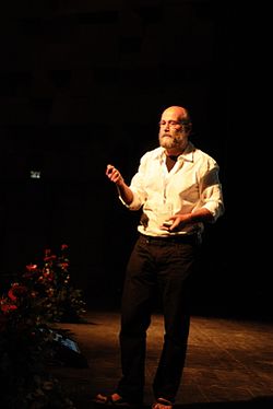 2011-08 Haifa Wikimania Yochai Benkler DSCF6547