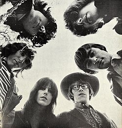 Jefferson Airplane on the cover of Cash Box, 29 July 1967. Clockwise from top right: Jack Casady, Marty Balin, Paul Kantner, Grace Slick, Jorma Kaukonen, Spencer Dryden.
