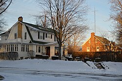 Houses at the corner of Yale Avenue and 22nd Street in the Ridgewood Historic District