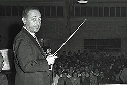 Heifetz in Beersheba, Israel, 1953