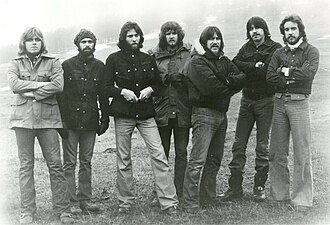 Chicago circa 1973 (left to right: Peter Cetera, Danny Seraphine, Robert Lamm, Lee Loughnane, Terry Kath, Walter Parazaider, James Pankow)