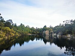 The inlet on the west shore of Daangean Point, part of the boating zone of the Devilbend Reservoir.