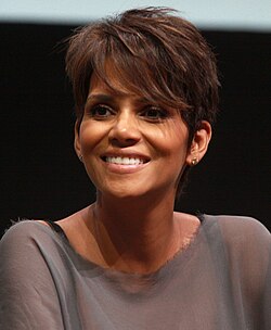 Berry at the 2013 San Diego Comic-Con