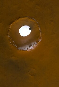 Louth crater, February 2005