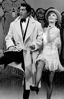 Martin and Florence Henderson on The Dean Martin Show (1968)