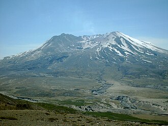 The May 18, 1980 eruption of Mount St. Helens is a well-known example of a lateral eruption.