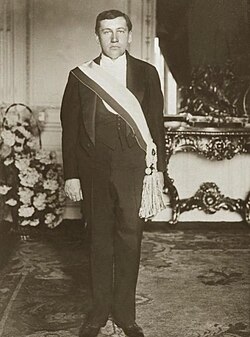 The first pension system of Chile was designed during the first presidency of Arturo Alessandri.