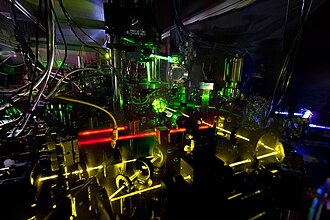 An ytterbium lattice clock that uses photons to measure time precisely