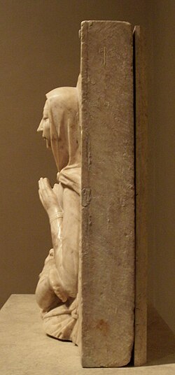 Side view of mid-relief: Madonna and Child, marble of c. 1500/1510 by an unknown north Italian sculptor