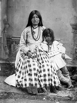 Ta-ayz-slath, wife of Geronimo, and child