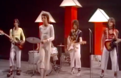Bay City Rollers perform "Summerlove Sensation" on Dutch television on TopPop, 1974