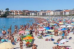 Praia de Silgar, crowded, in Sanxenxo