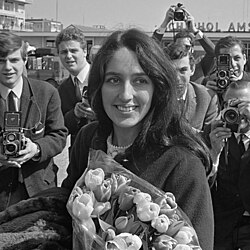 Baez at Amsterdam Airport, 1966