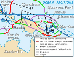 Papua New Guinea and tectonic plates: Pacific plate, Australian plate, Caroline plate, Banda Sea plate (as "Mer de Banda"), Woodlark plate, Bird's Head plate, Maoke plate, Solomon Sea plate, North Bismarck plate, South Bismarck plate and Manus plate (in French)