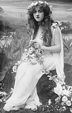 Mignon Nevada as Ophelia, 1910