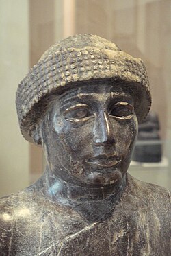 A portrait of Ur-Ningirsu, son of Gudea, c. 2100 BC. Louvre Museum.
