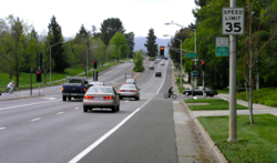 Minor arterial road with bike lane in Palo Alto, California