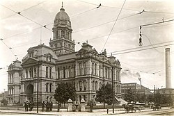 The Beaux-Arts Delaware County Courthouse was completed in 1887. It was razed in 1966.[22]