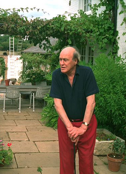 Dahl at Gipsy House in September 1990; Memories with Food at Gipsy House was published posthumously.