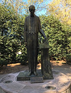 Statue commemorating Rachmaninoff's last concert, in Knoxville, Tennessee