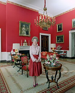 Official portrait of the First Lady in the Red Room, 1981