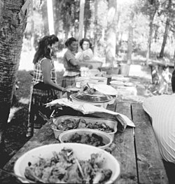 Seminoles' Thanksgiving meal mid-1950s