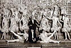 A revista porteña (Buenos Aires revue) show in the 1920s.