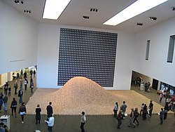 2 × 4 Landscape (2006) at the De Young Museum in San Francisco (January 2009).