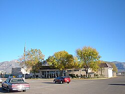 Alamogordo-White Sands Regional Airport provides scheduled commercial service and is used for general aviation.