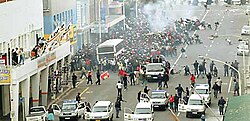 Street violence occurred during the 2006 security strike.