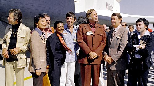 Gene Roddenberry (third from the right) in 1976 with most of the cast of Star Trek at the rollout of the Space Shuttle Enterprise at the Rockwell International plant at Palmdale, California, US