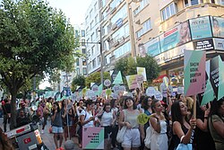 Women demonstrating and asking for non-interference with their clothing in Kadıköy, Istanbul[298]