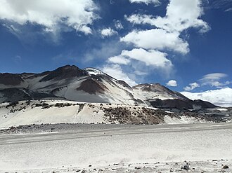 Western slopes of Cerro El Muerto during the southern summer