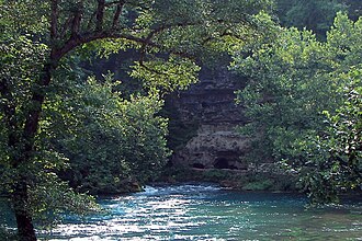 On an average day, nearly 303 million US gallons (1,150,000 m3) of water flow from Big Spring in Missouri at a rate of 469 cubic feet per second (13.3 m3/s).