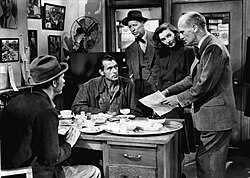 Walter Brennan, Gary Cooper, Irving Bacon, Barbara Stanwyck, and James Gleason in Meet John Doe