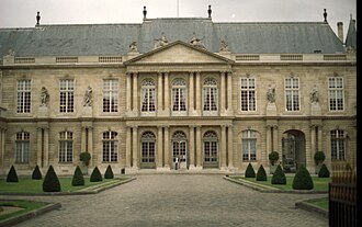 Since its creation, the Archives Nationales has been purposed to making records available to the people.[19]