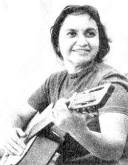 Violeta Parra, one of the most recognized figures of the nueva canción chilena