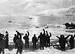 Shackleton leaves Elephant Island on the James Caird