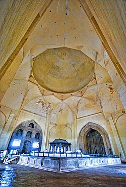 Vaults and dome of the Gol Gumbaz