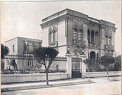 Building at Zacatecas Street 120 which currently houses the Universidad de la Comunicación.