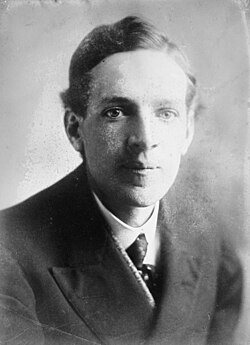 Upton Sinclair early in his career