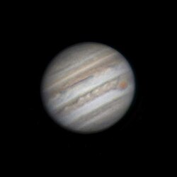 This amateur lucky imaging stack using the best of 1800 frames of Jupiter captured using a relatively small telescope approaches the theoretical maximum resolution for the telescope, rather than being limited by seeing.
