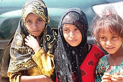 Village girls in Qulensya