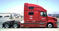 Saltz was a long distance truck driver until the age of 41, before becoming an art critic.[9][10]