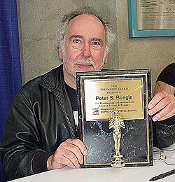 Beagle with the Inkpot Award at San Diego Comic-Con, 2006